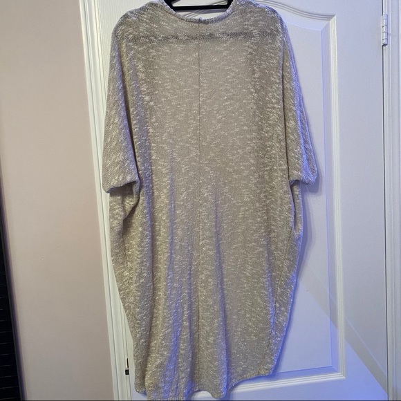 💕 • Three-Quarter Sleeve Cardigan - Picture 2 of 2